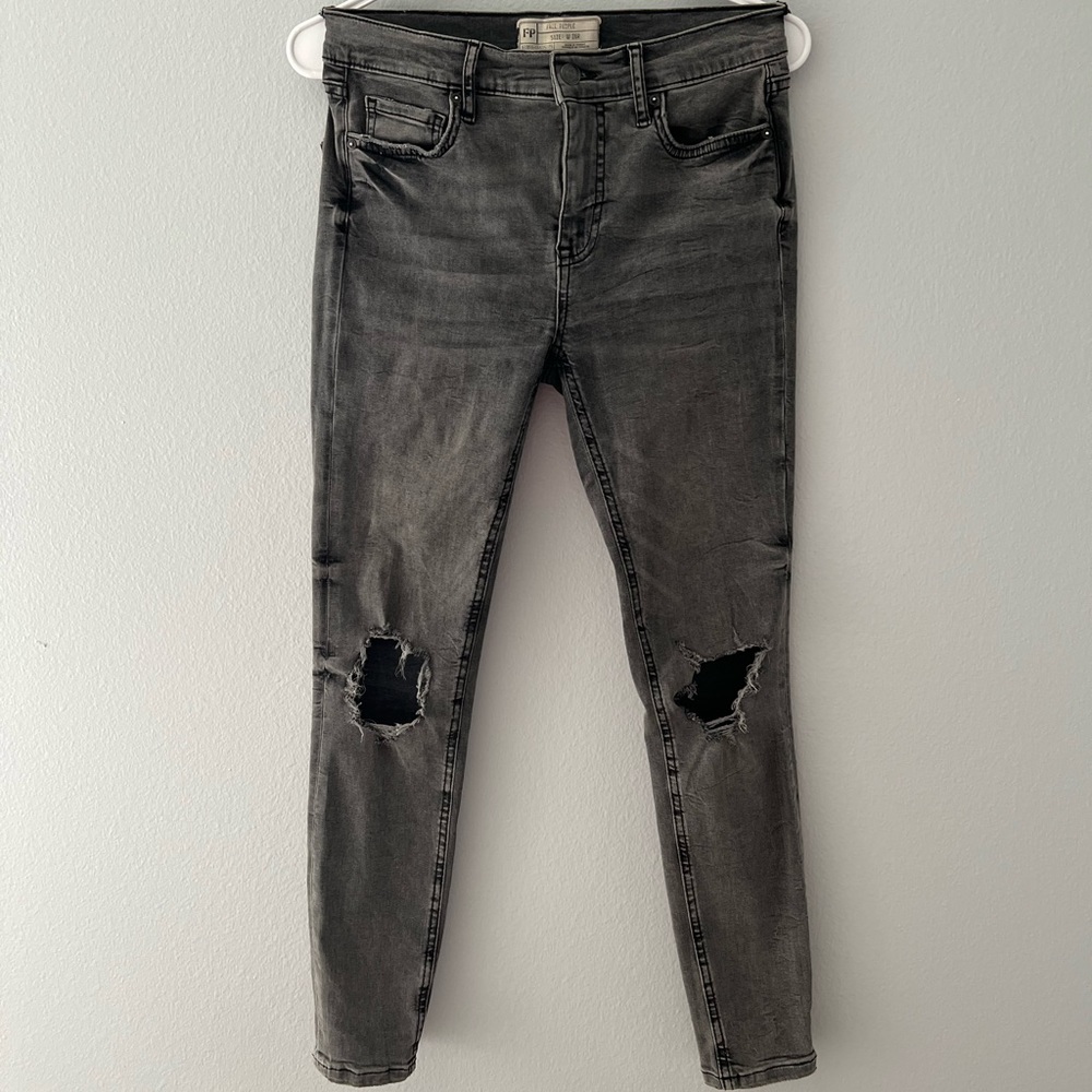 Free People Distressed Jeans